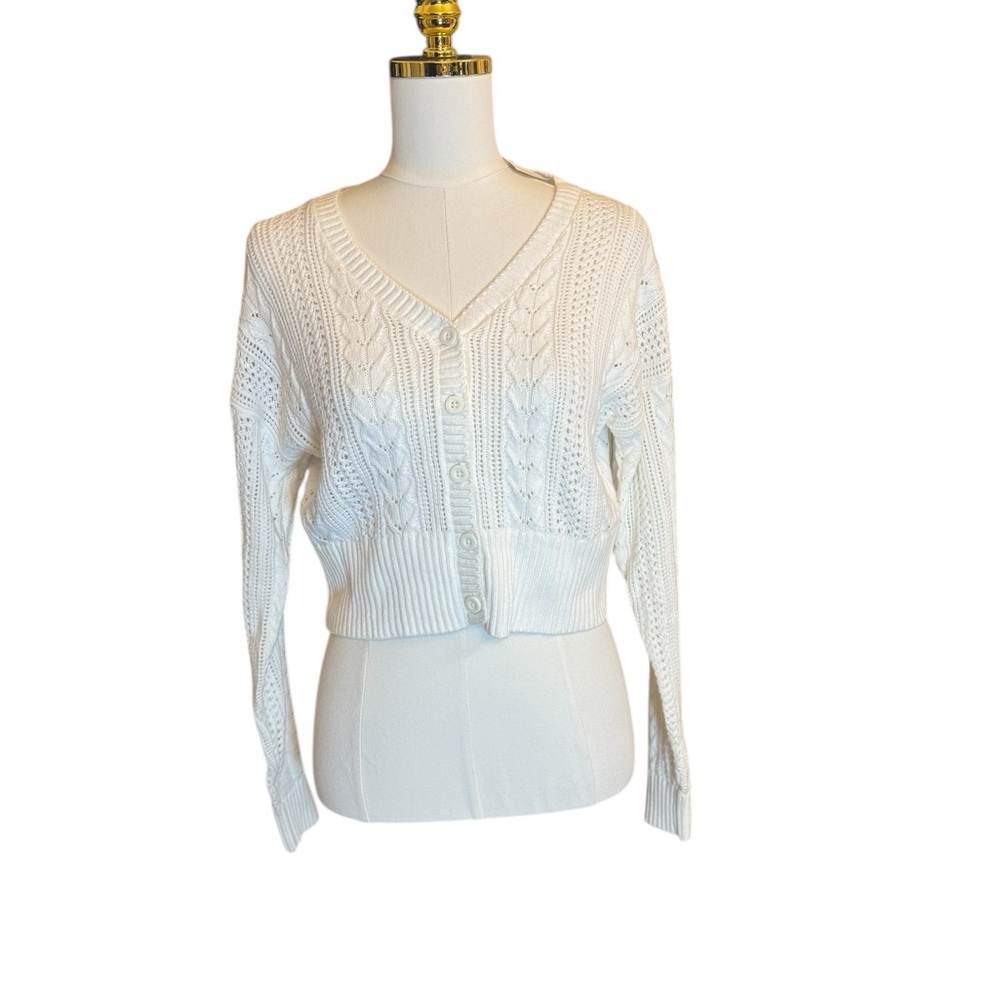Hollister Cropped Cable Knit Cardigan White / Button Front/ NWT Size M